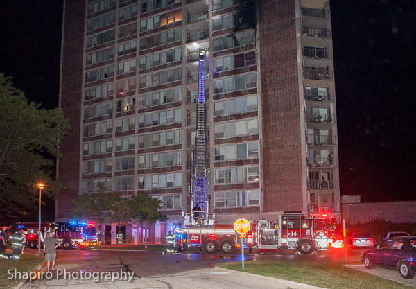 fire in the 9th floor apartment of the high-rise at 3925 Triumvera Drive in Glenview IL 9-11-13 Larry Shapiro photography